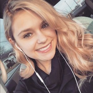 Meet your Posher, Skylar